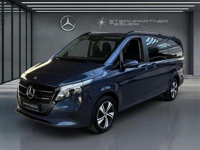 Second-hand Mercedes V220 163 CP (119 kW) 2025 Albastru Monovolum