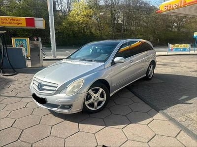 Second-hand Mercedes R320 245 CP (180 kW) 2006 Argintiu Monovolum