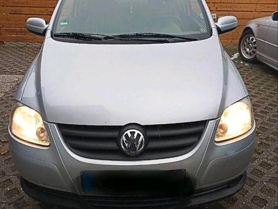 Gebraucht VW Fox 54 PS (39 kW) 2005 Silber Kleinwagen