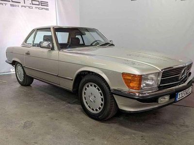 Usata Mercedes 560 231 CV (169 kW) 1987 Argento Cabrio