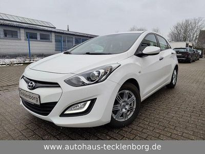 Gebraucht Hyundai i30 99 PS (72 kW) 2014 Weiß Limousine