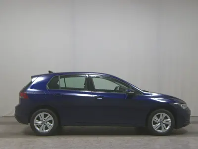Brugt VW Golf VIII Life 131 HK (96 kW) 2022 Blå Sedan