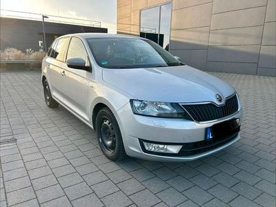 Gebraucht Skoda Rapid Drive 90 PS (66 kW) 2017 Silber Kleinwagen