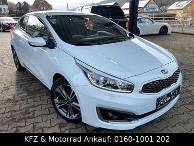 Gebraucht Kia Ceed Spirit 135 PS (99 kW) 2017 Weiß Kleinwagen