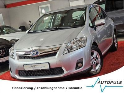 Gebraucht Toyota Auris Hybrid Life 99 PS (72 kW) 2010 Silver metallic (metallic) Limousine