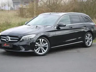Gebraucht Mercedes C220 Avantgarde 194 PS (142 kW) 2019 Schwarz Limousine