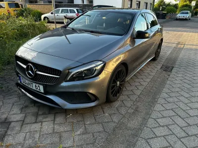 Gebraucht Mercedes A180 AMG line 109 PS (80 kW) 2017 Grau Kleinwagen