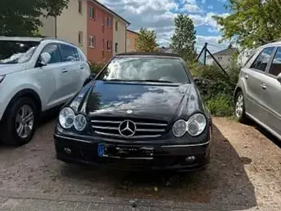 Gebraucht Mercedes CLK200 Avantgarde 184 PS (135 kW) 2009 Schwarz Cabrio