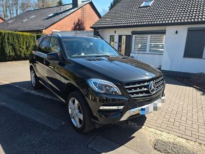 Gebraucht Mercedes ML350 258 PS (189 kW) 2012 Schwarz SUV