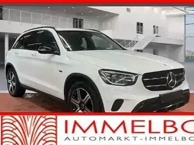 Gebraucht Mercedes GLC300e Night 320 PS (235 kW) 2021 Weiß SUV