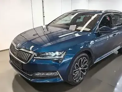 Gebraucht Skoda Superb LAURIN & KLEMENT 218 PS (160 kW) 2023 Blau Kombi
