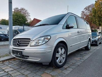 Grau Gebraucht 2008 Mercedes Viano Van / Kleinbus | 9.600 € (Fairer Preis)