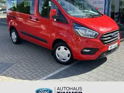 Gebraucht Ford Transit Custom Trend 131 PS (96 kW) 2021 Race rot Van