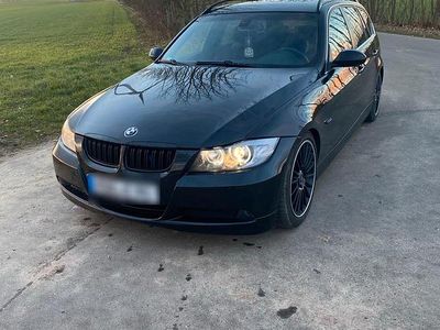 Schwarz Gebraucht 2008 BMW 325 Kombi | 2.850 €