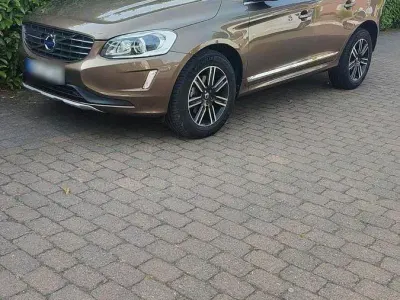 Gebraucht Volvo XC60 Summum 245 PS (180 kW) 2017 Braun SUV
