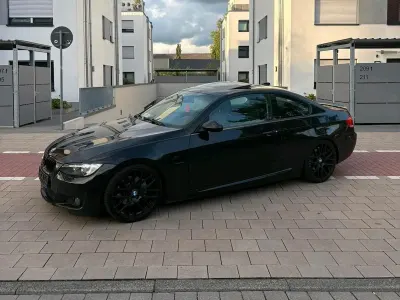 Gebraucht BMW 320 M Sport 177 PS (130 kW) 2008 Schwarz Coupé