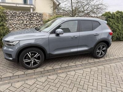 Usata Volvo XC40 Momentum 163 CV (119 kW) 2020 Grigio SUV