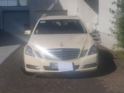 Mercedes E200