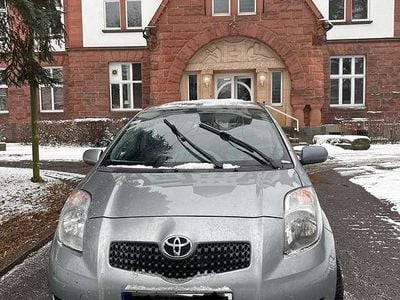 Gebraucht Toyota Yaris 69 PS (50 kW) 2006 Limousine