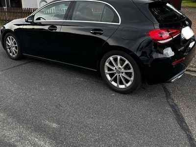 Mercedes B220