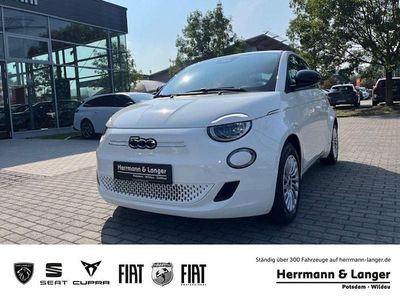 Weiß Neu 2025 Fiat 500e Red Limousine | 30.299 €