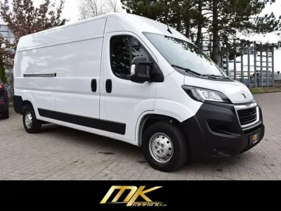 Second-hand Peugeot Boxer 140 CP (102 kW) 2024 Alb Van