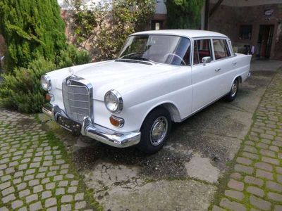 gebraucht Mercedes 200 Heckflosse 70 KW *California Car* Knüppel 4G