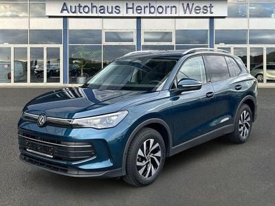 Gebraucht VW Tiguan Life 150 PS (110 kW) 2025 Blau SUV