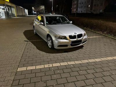 Gebraucht BMW 318 116 PS (85 kW) 2006 Silber Limousine