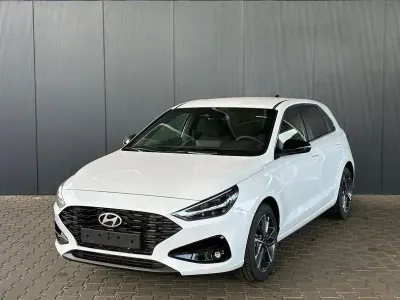 Neu Hyundai i30 Comfort 100 PS (73 kW) 2025 Weiss