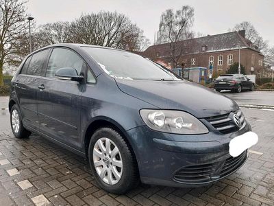 Grau Gebraucht 2006 VW Golf IV Kleinwagen | 2.800 € (Etwas zu teuer)