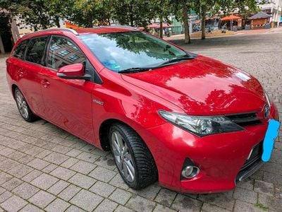 Toyota Auris Hybrid