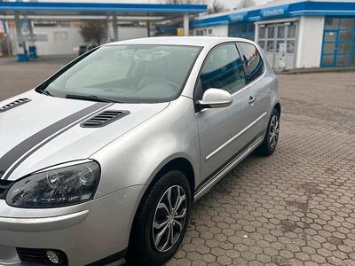Gebraucht VW Golf V 75 PS (55 kW) 2004 Grau Kleinwagen