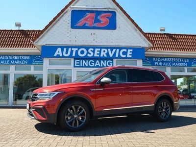 Rot Gebraucht 2023 VW Tiguan Allspace Life SUV | 34.990 € (Etwas zu teuer)