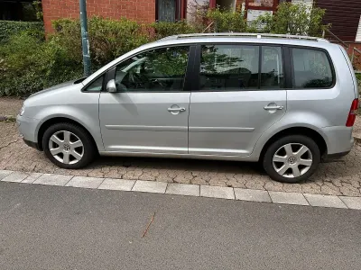 Gebraucht VW Touran 109 PS (80 kW) 2006 Silber Van / Kleinbus