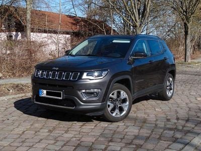Gebraucht Jeep Compass Limited 170 PS (125 kW) 2020 Grau SUV