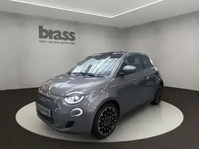 Begagnad Fiat 500e 86 kW (118 HK) 2022 Grå Sedan