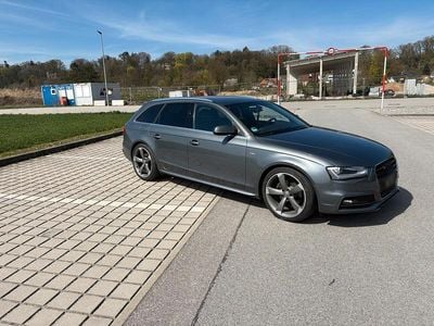 Gebraucht Audi A4 S-Line 177 PS (130 kW) 2014 Grau Kombi