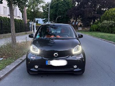 Schwarz Gebraucht 2015 Smart ForTwo Coupé Coupé | 6.500 € (Etwas zu teuer)