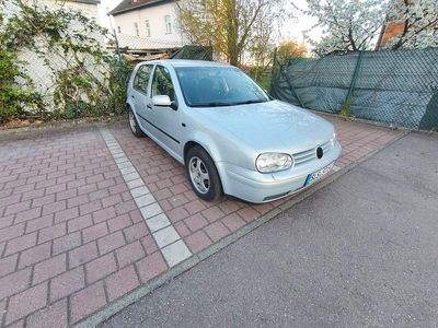 Brugt VW Golf III Basis 101 HK (74 kW) 1998 Sølv Sedan