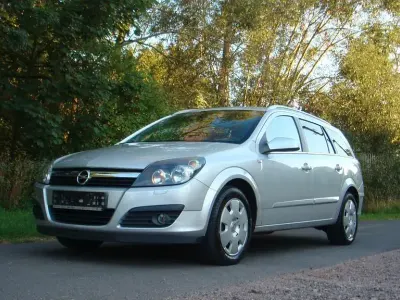 Gebraucht Opel Astra Innovation 90 PS (66 kW) 2006 Silber Kombi