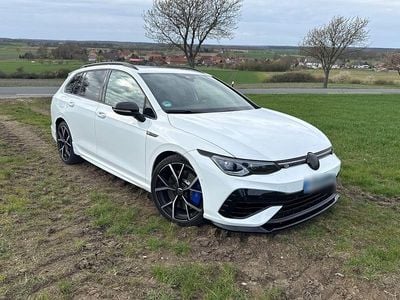 Usata VW Golf VIII R 320 CV (235 kW) 2022 Bianco Station wagon