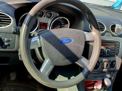 gebraucht Ford Focus FocusTurnier 1.6 TDCi DPF Style+