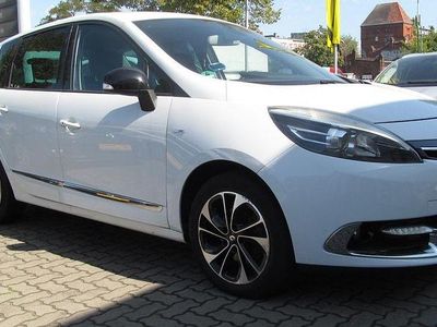 Weiß Gebraucht 2014 Renault Scénic III Bose Edition Van / Kleinbus | 7.200 € (Etwas zu teuer)