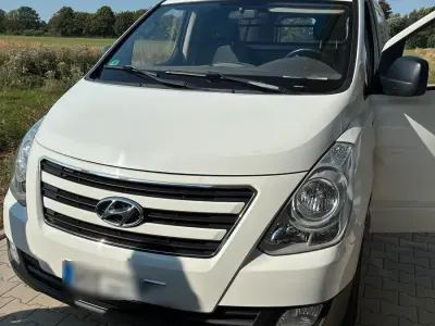 Gebraucht Hyundai H-1 170 PS (125 kW) 2017 Weiß Van / Kleinbus