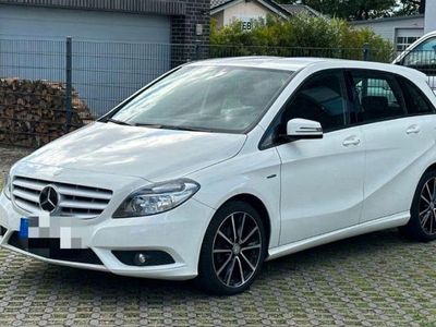 Mercedes B180