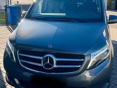 Gebraucht Mercedes V220 Edition 163 PS (119 kW) 2018 Grau Van / Kleinbus