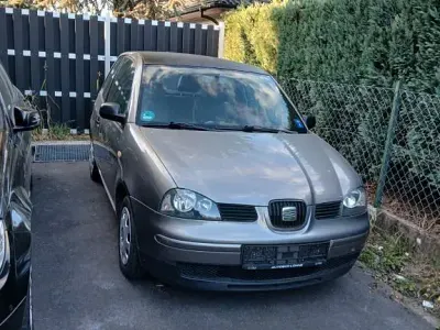 Używany Seat Arosa Prima 50 KM (36 kW) 2004 Srebrny Hatchback