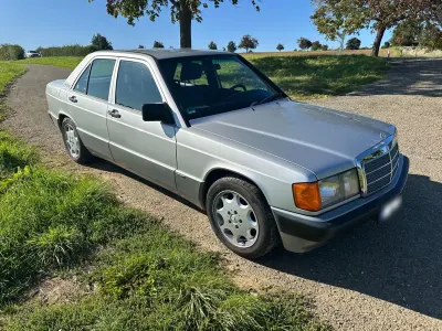 Brugt Mercedes 190 Edition 109 HK (80 kW) 1993 Sølv Sedan