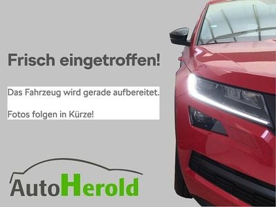 Neu Skoda Octavia Selection 150 PS (110 kW) 2026 Grau Kombi
